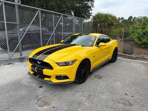 Used 2017 Ford Mustang GT w/ GT Performance Package RWD image 6