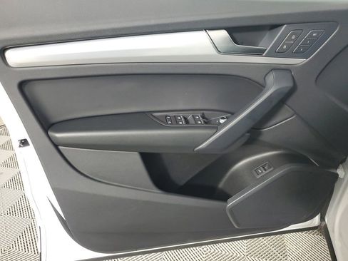 Used 2025 Audi Q5 2.0T Premium AWD/4WD image 19
