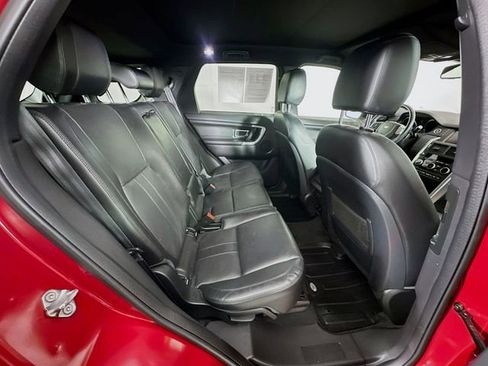 Used 2018 Land Rover Discovery Sport HSE image 32