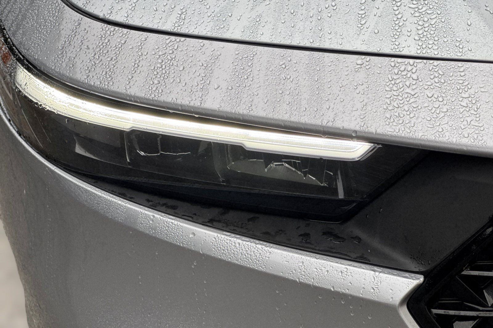 Used 2024 Honda Accord Sport image 11