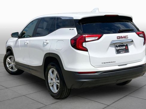 Used 2024 GMC Terrain SLE FWD image 12
