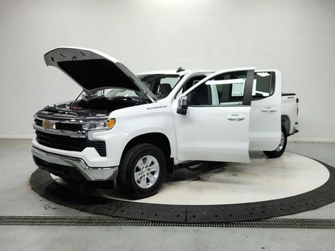 Used 2025 Chevrolet Silverado 1500 LT w/ Work Truck Package AWD/4WD image 12