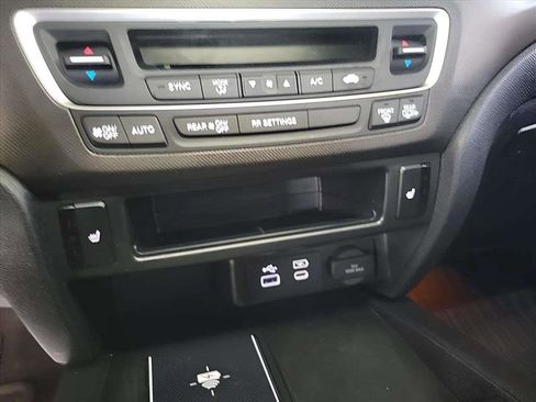 Used 2024 Honda Passport TrailSport image 13