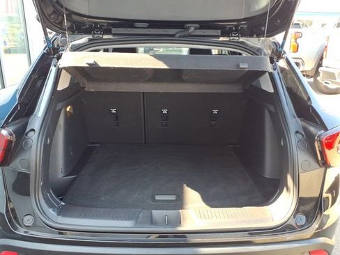 Used 2024 Chevrolet Trax LT FWD image 18