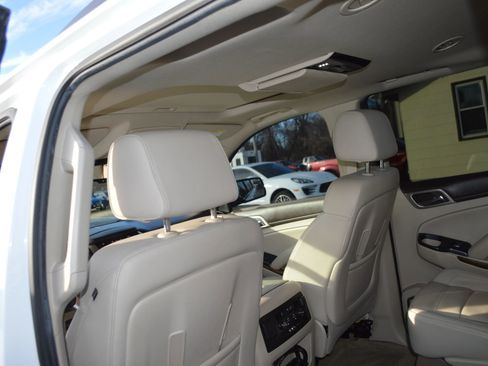Used 2015 GMC Yukon Denali w/ Touring Package image 16