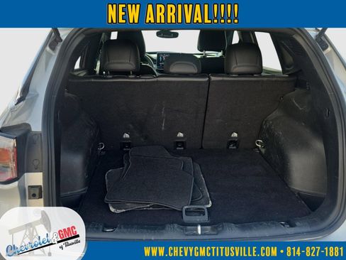 Used 2025 Jeep Compass Limited image 11