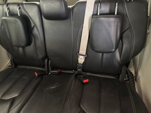 Used 2020 Chrysler Voyager Lxi FWD image 30