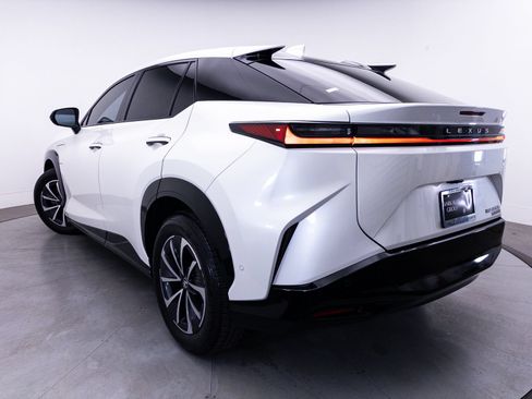 Used 2023 Lexus RZ 450e Premium w/ Technology Package AWD/4WD image 3
