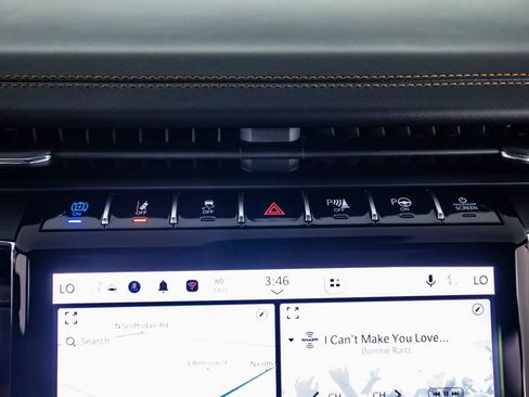 Used 2023 Jeep Grand Cherokee Summit image 31