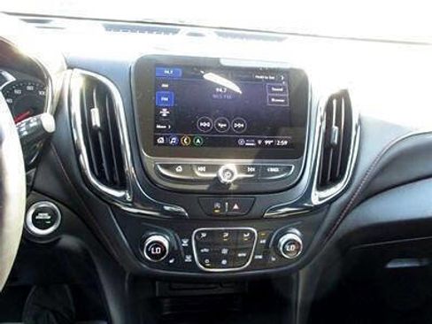 Used 2022 Chevrolet Equinox RS w/ RS Leather Package image 4