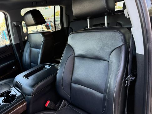 Used 2020 Chevrolet Suburban LT AWD/4WD image 42