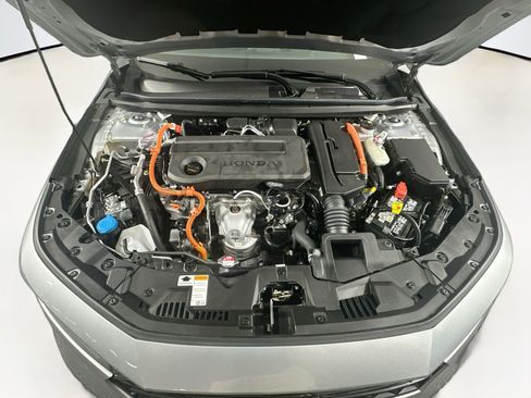 Used 2025 Honda Accord Sport image 31