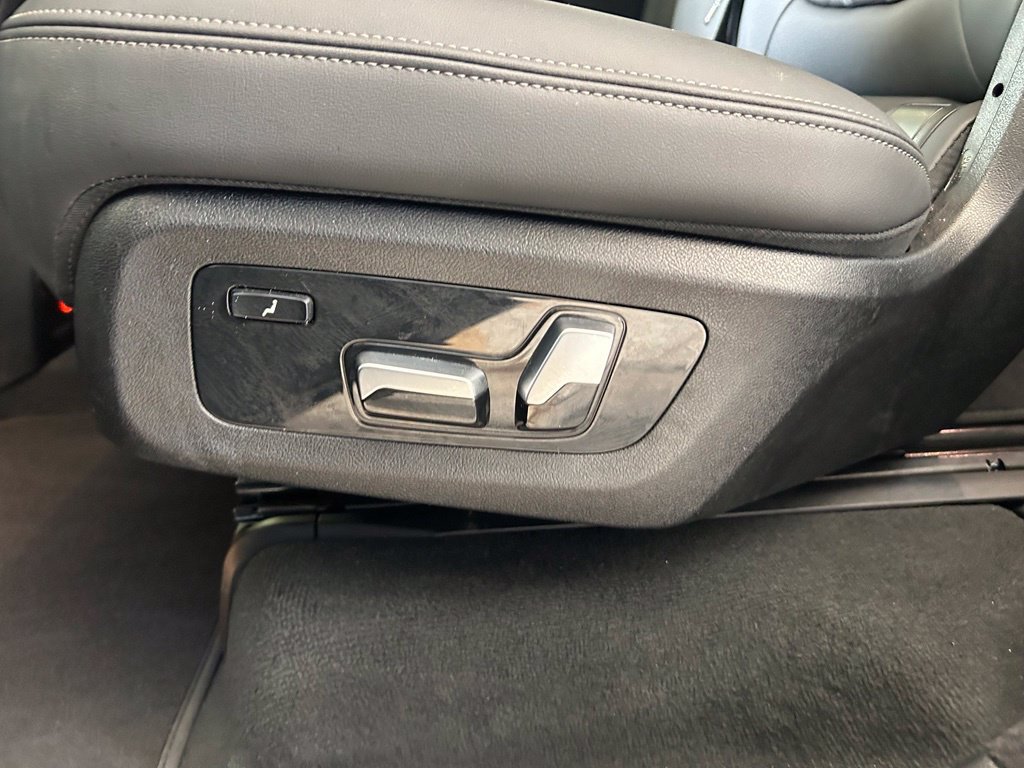 Used 2026 BMW X7 M60i AWD/4WD image 44