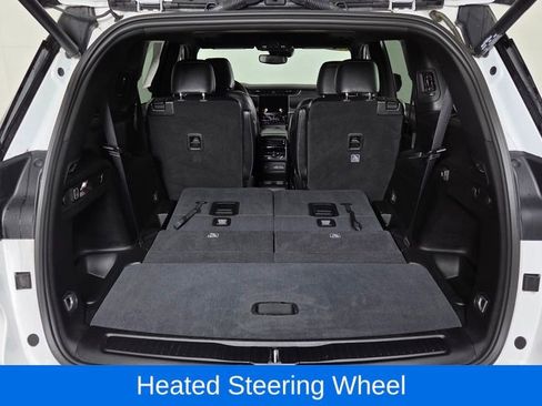 Used 2023 Jeep Grand Cherokee L Altitude image 11