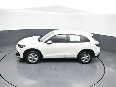 Used 2023 Honda HR-V LX image 39