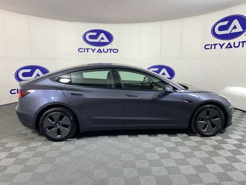 Used 2023 Tesla Model 3 Standard Range RWD image 2