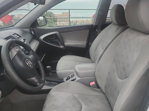 Used 2010 Toyota RAV4 2WD image 10