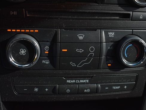 Used 2016 Ford Explorer FWD image 31