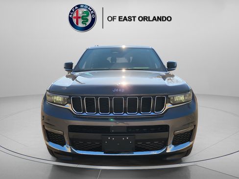 Used 2022 Jeep Grand Cherokee L Limited image 3