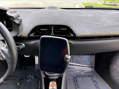 Used 2025 McLaren Artura Spider RWD image 7