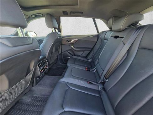 Used 2019 Audi Q8 Premium Plus w/ Premium Plus image 18