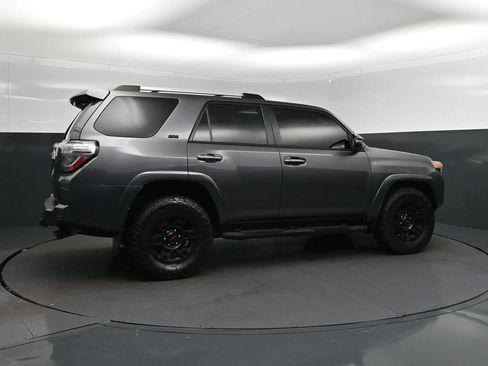 Used 2021 Toyota 4Runner SR5 Premium w/ Moonroof Package RWD image 8