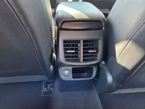 Used 2023 Kia Seltos S image 18