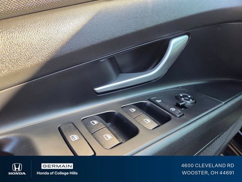 Used 2023 Hyundai Elantra SEL FWD image 24