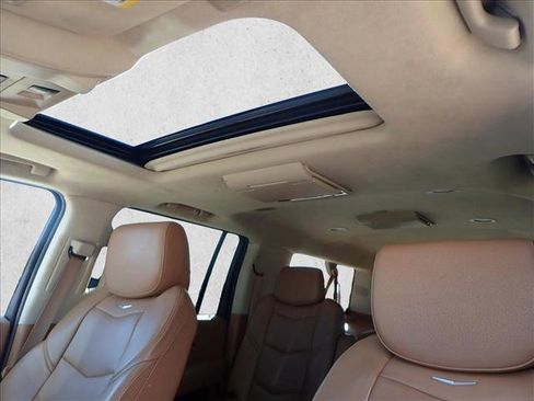 Used 2016 Cadillac Escalade ESV Platinum image 16