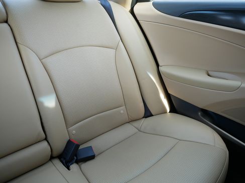 Used 2014 Hyundai Sonata Limited w/ Technology Package 05 image 14