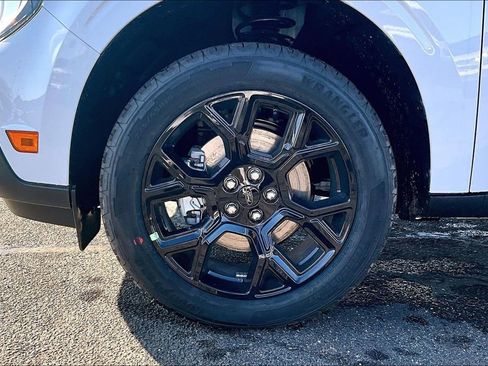 New 2026 Ford Maverick Lariat w/ Black Appearance Package image 12