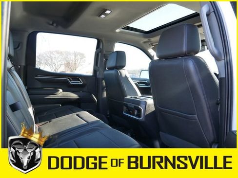 Used 2022 GMC Sierra 1500 Elevation w/ Elevation Premium Package image 17