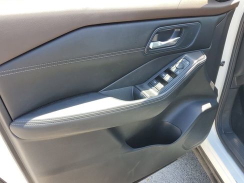 Used 2023 Nissan Rogue SV w/ SV Premium B Package AWD/4WD image 21