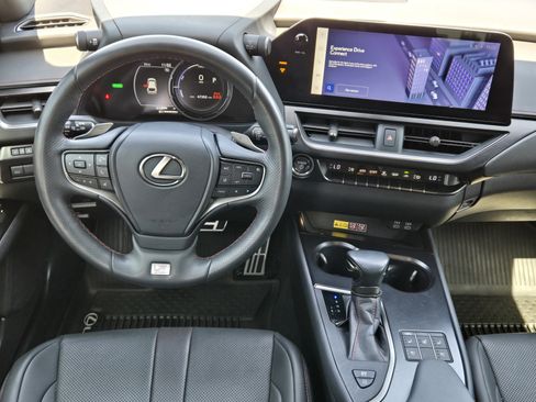 Used 2023 Lexus UX 250h F Sport FWD image 36