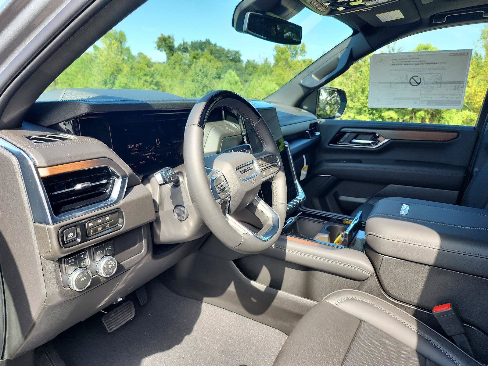 New 2027 GMC Yukon Denali w/ Sun & Power Step Package AWD/4WD image 12