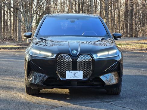 Used 2023 BMW iX M60 image 9