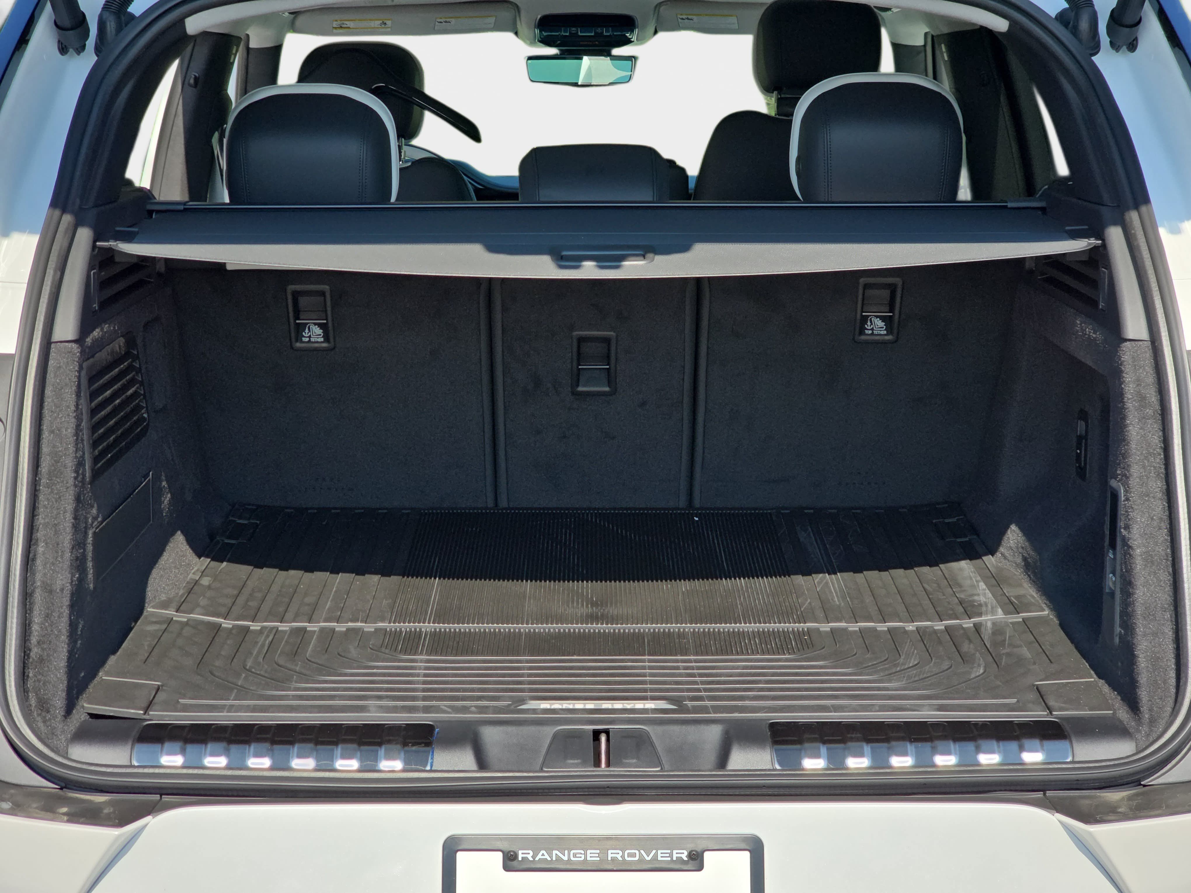 New 2027 Land Rover Range Rover Sport Battersea AWD/4WD image 12