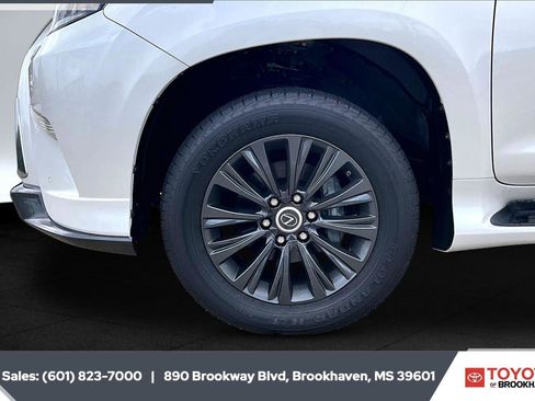 Used 2023 Lexus GX 460 Luxury w/ Sport Design Package AWD/4WD image 8