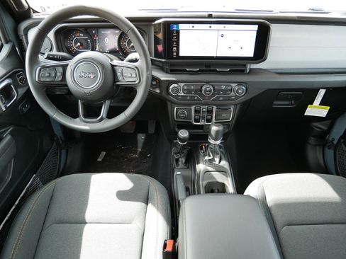 New 2026 Jeep Gladiator Sport AWD/4WD image 10