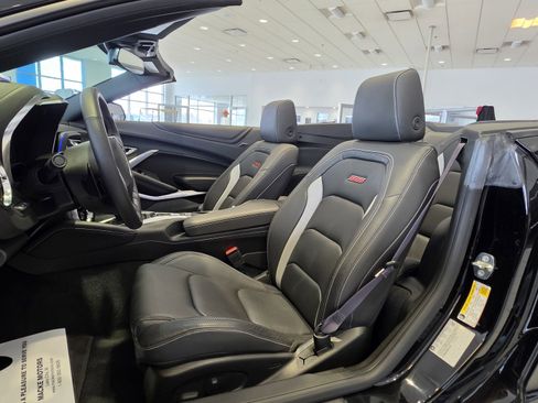 Used 2016 Chevrolet Camaro SS image 17