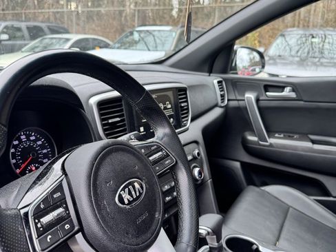 Used 2020 Kia Sportage S w/ S Sunroof Package image 16