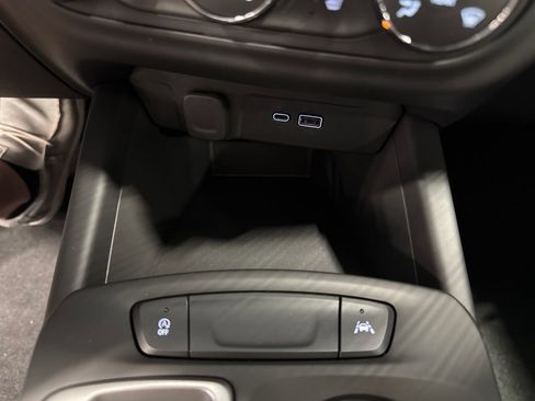 New 2026 Chevrolet Trax RS FWD image 19
