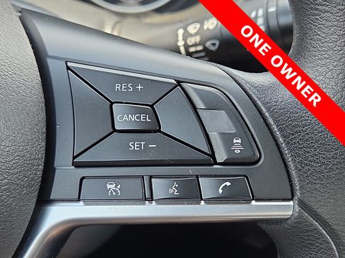 Used 2025 Nissan Sentra SV FWD image 22