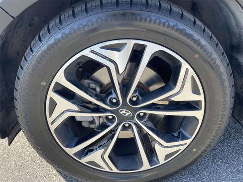 Used 2019 Hyundai Santa Fe Ultimate image 8