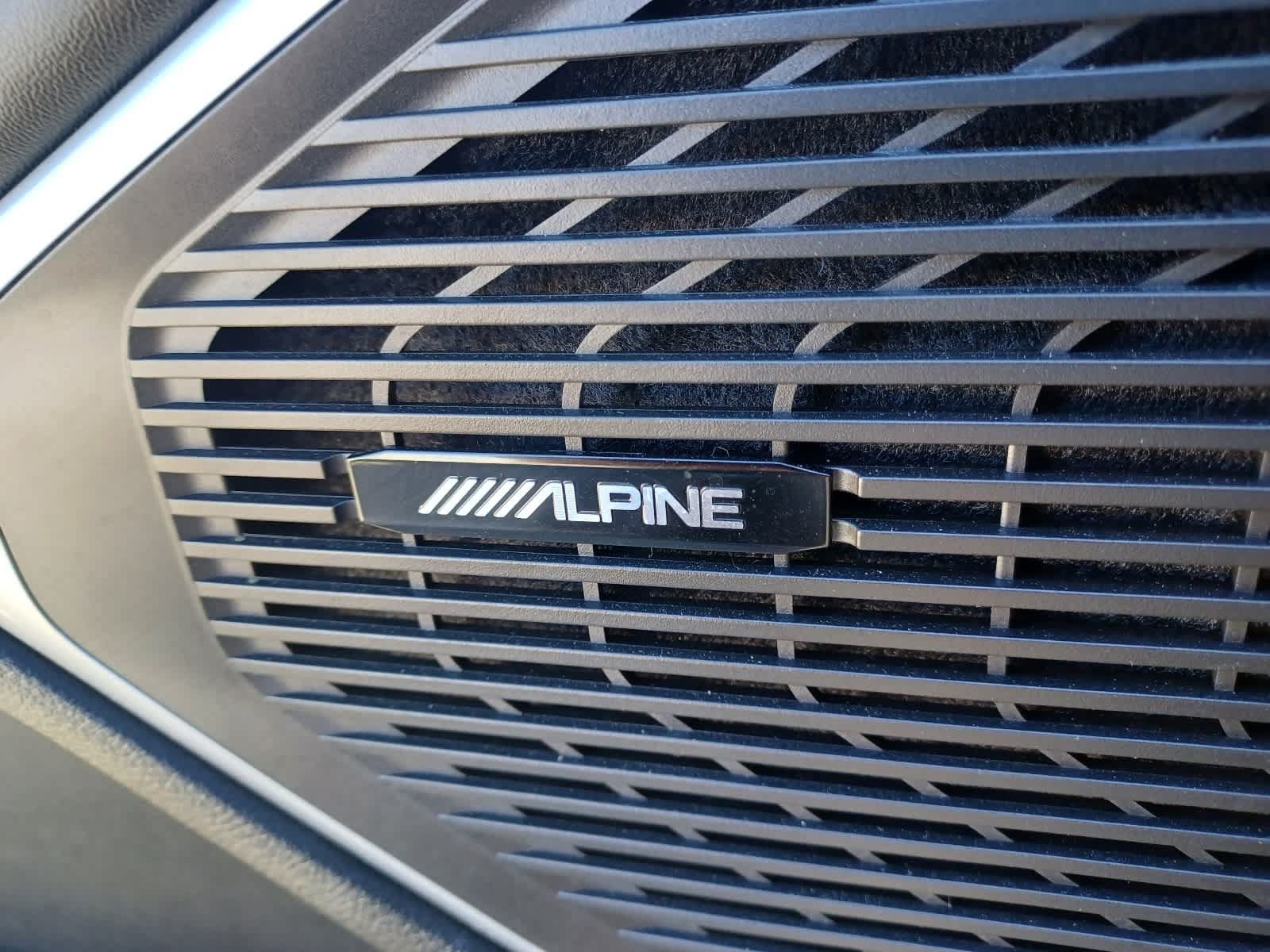 Used 2023 Jeep Wagoneer 4WD w/ Premium Group I image 18