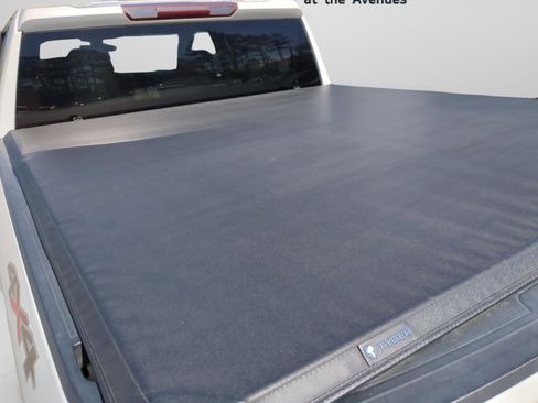 Used 2020 Chevrolet Silverado 1500 Custom w/ Custom Value Package image 26