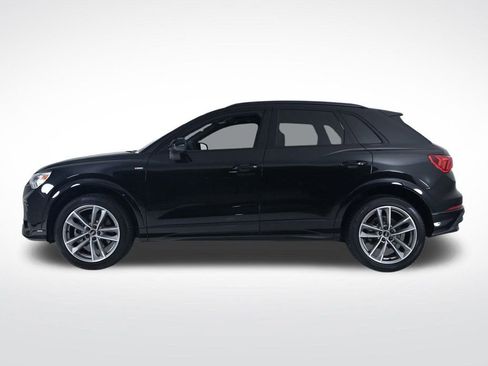 Certified 2025 Audi Q3 2.0T Premium w/ Convenience Package image 2