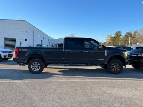 Used 2018 Ford F250 XLT w/ XLT Premium Package image 4