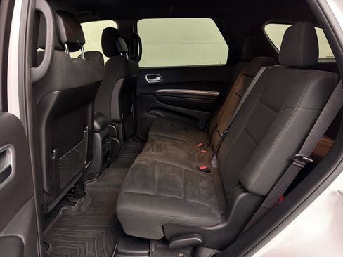 Used 2020 Dodge Durango SXT image 16