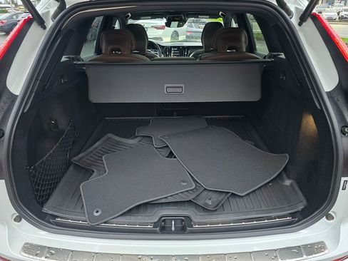 Used 2021 Volvo XC60 T5 Inscription w/ Advanced Package image 15